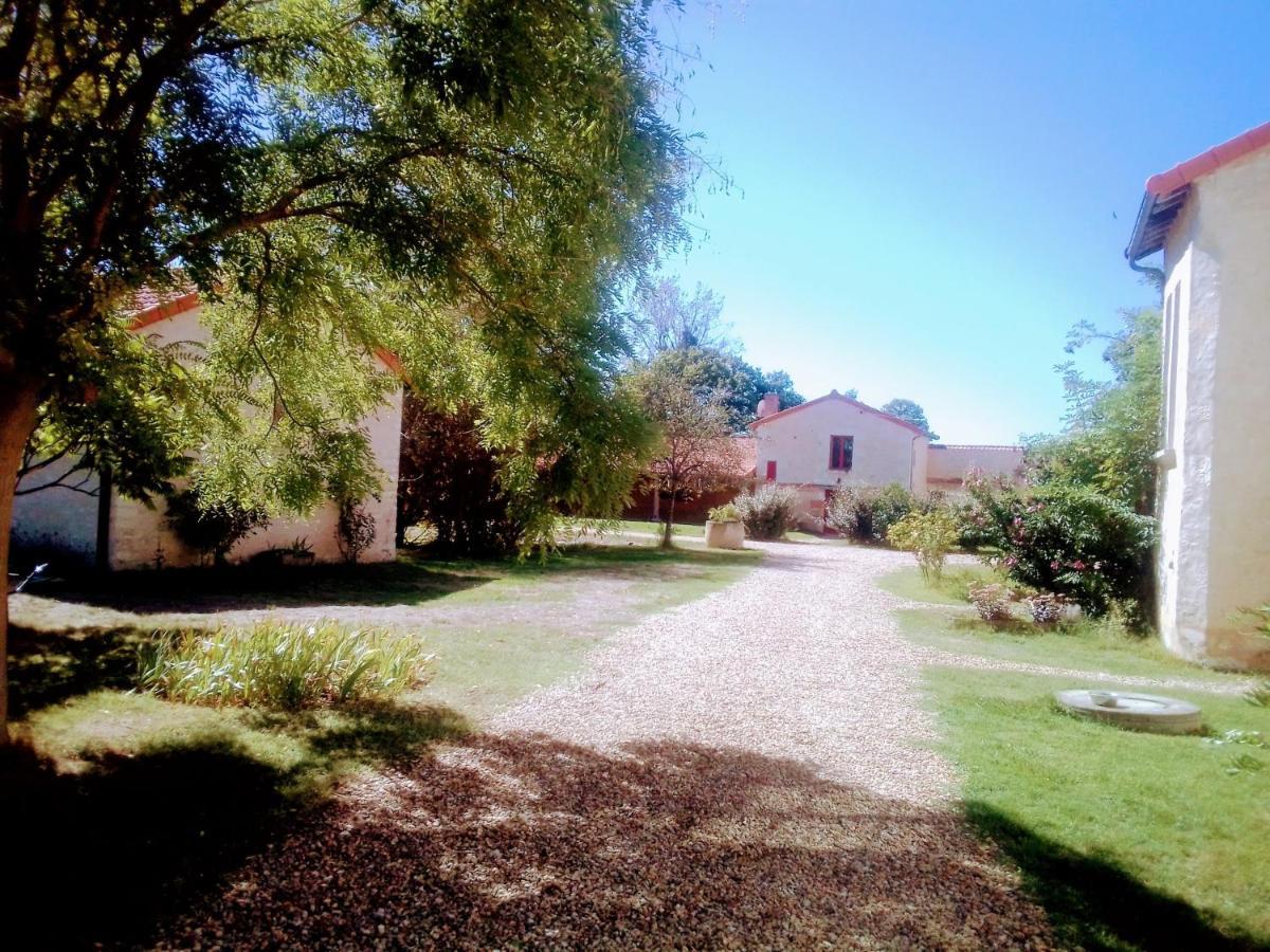 Au Repos Des Elfes Vila Braye-sous-Faye Exterior foto